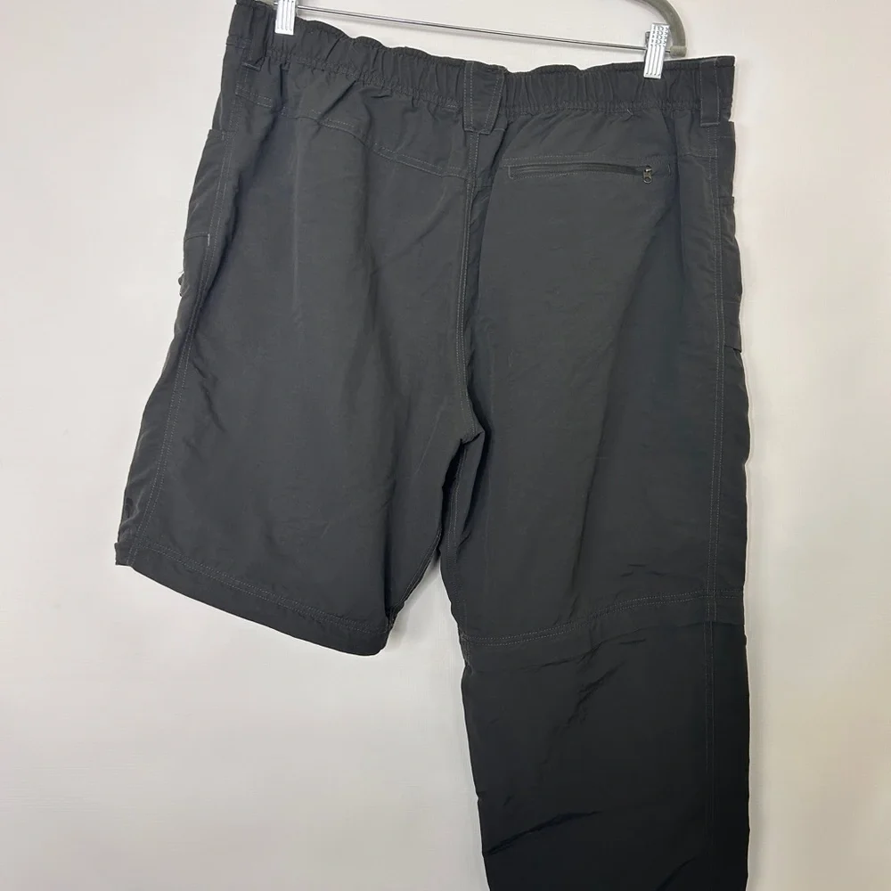The North Face Mens Zip Off Pants Shorts XXL Gray Cargo Pockets with Belt